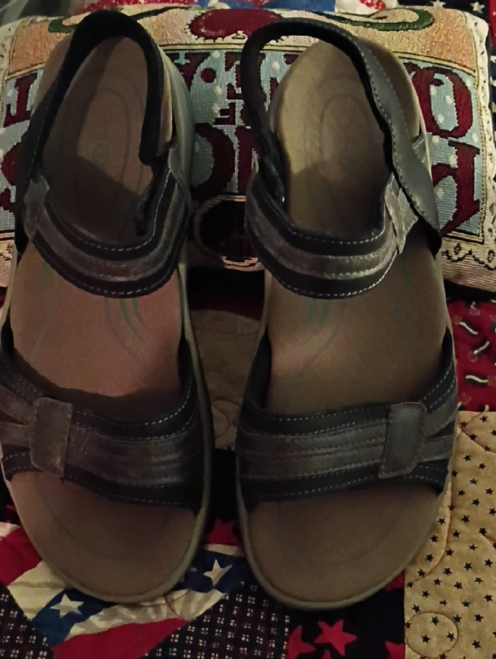Orthofeet Grey Casual Velcro Strap Sandals